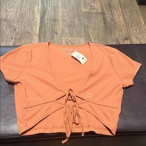 Aeropostale Women's Rust Tie-Front Crop Top